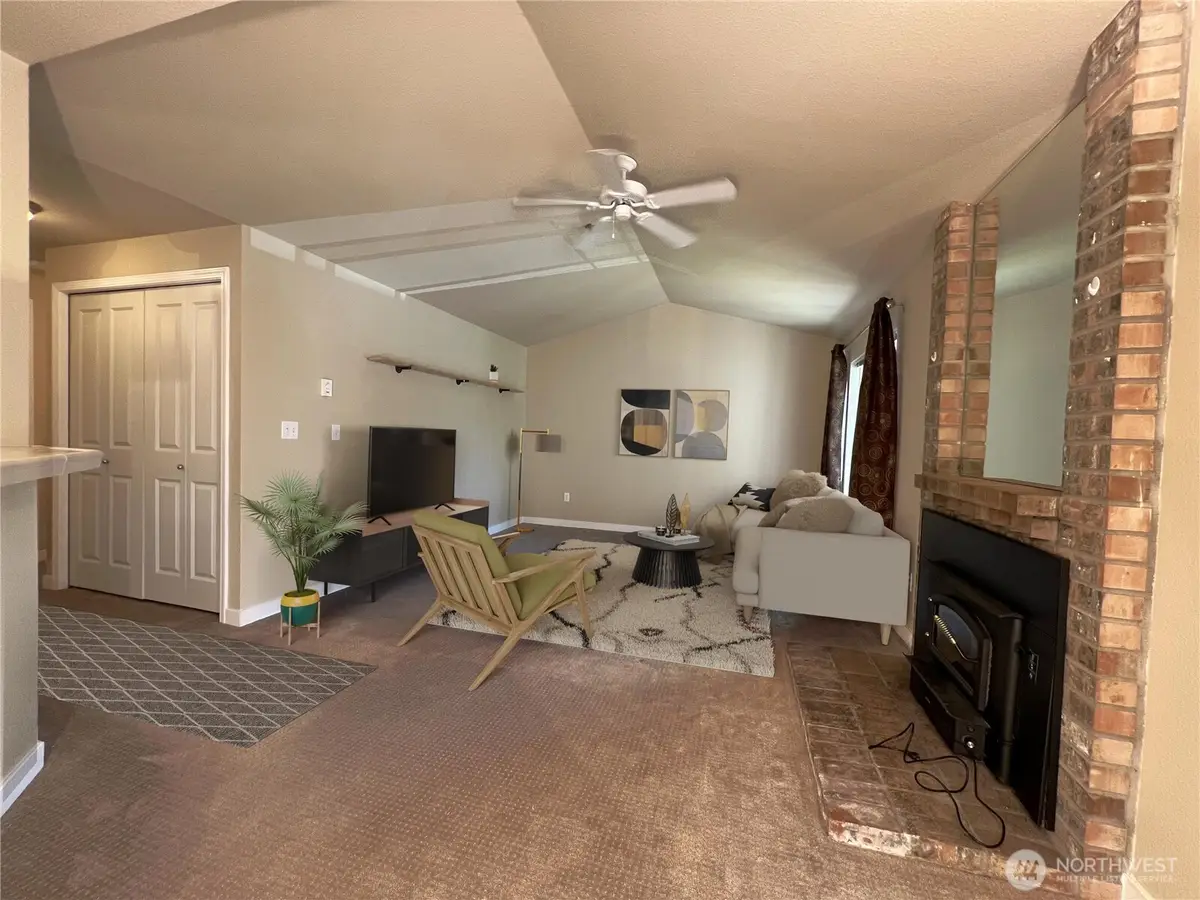 11527 Hwy99 #D 303, Everett, WA 98204 - #1