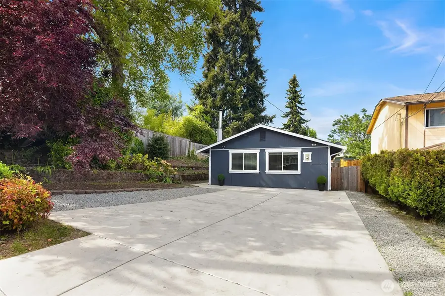 3912 S Orcas Street, Seattle, WA 98118 - #2