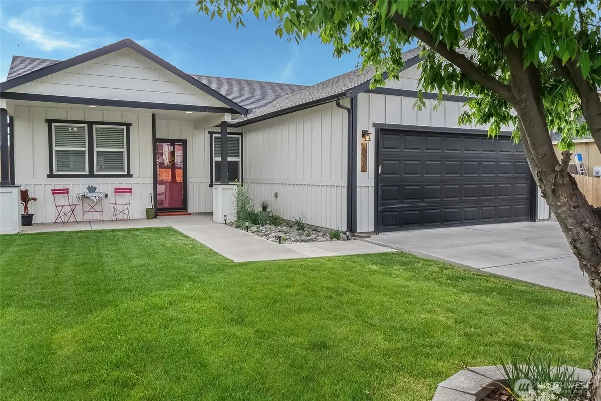 525 N Kentucky Drive, Moses Lake, WA 98837 - #1