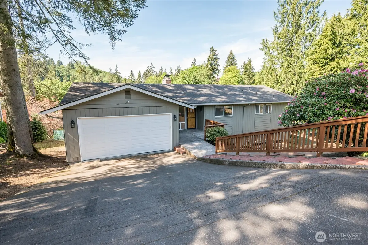 2441 W Lynnwood Drive, Longview, WA 98632 - #1