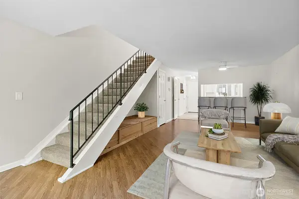 1040 S 320th Street #5, Federal Way, WA 98003