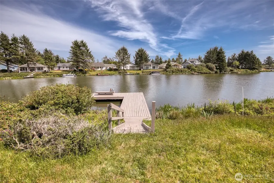 354 Wildwood Avenue Se, Ocean Shores, WA 98569 - #3