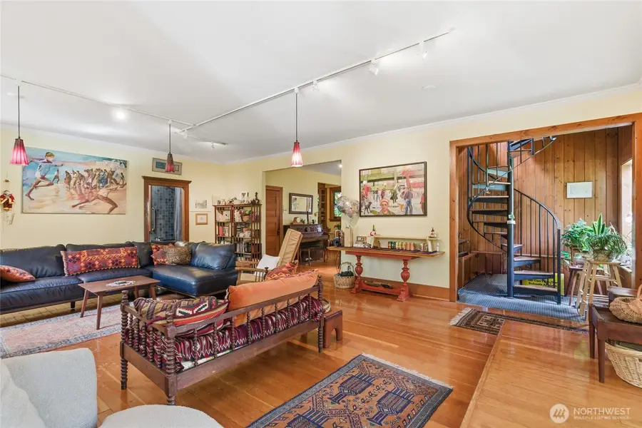 802 16th Avenue, Seattle, WA 98122 - #3