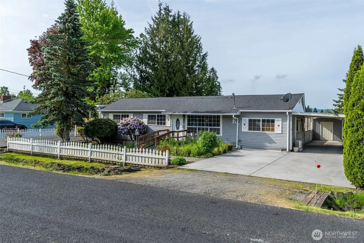 3425 Pennsylvania Road, Longview, WA 98632 - #1