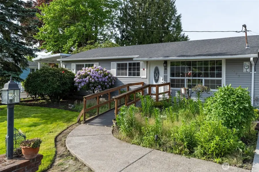 3425 Pennsylvania Road, Longview, WA 98632 - #3