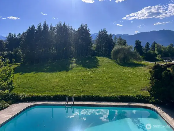 9656 North Road, Peshastin, WA 98847