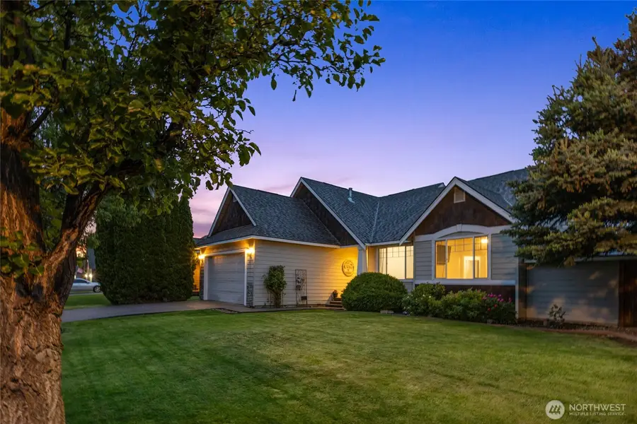 1015 E Greenfield Avenue, Ellensburg, WA 98926 - #2