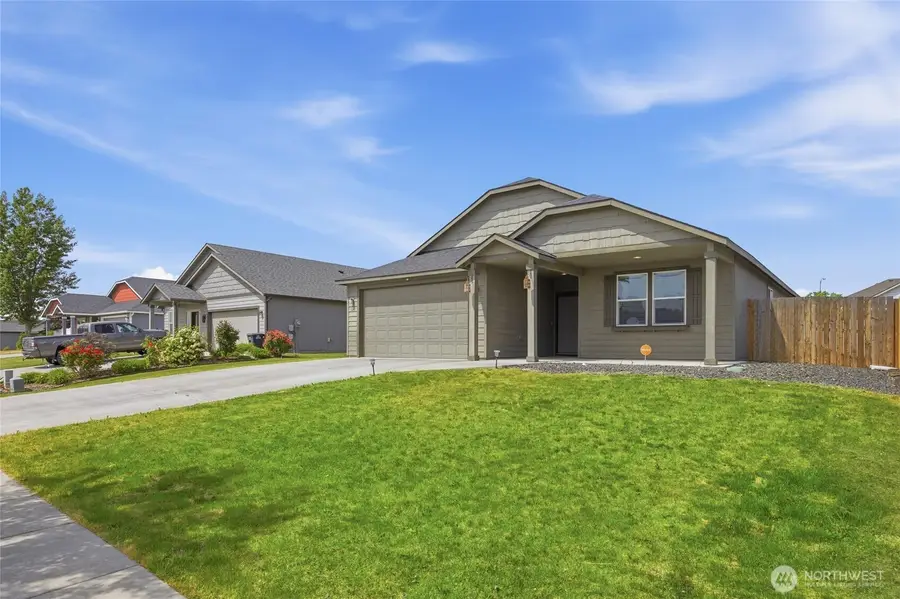 425 S Trillium Way, Moses Lake, WA 98837 - #3