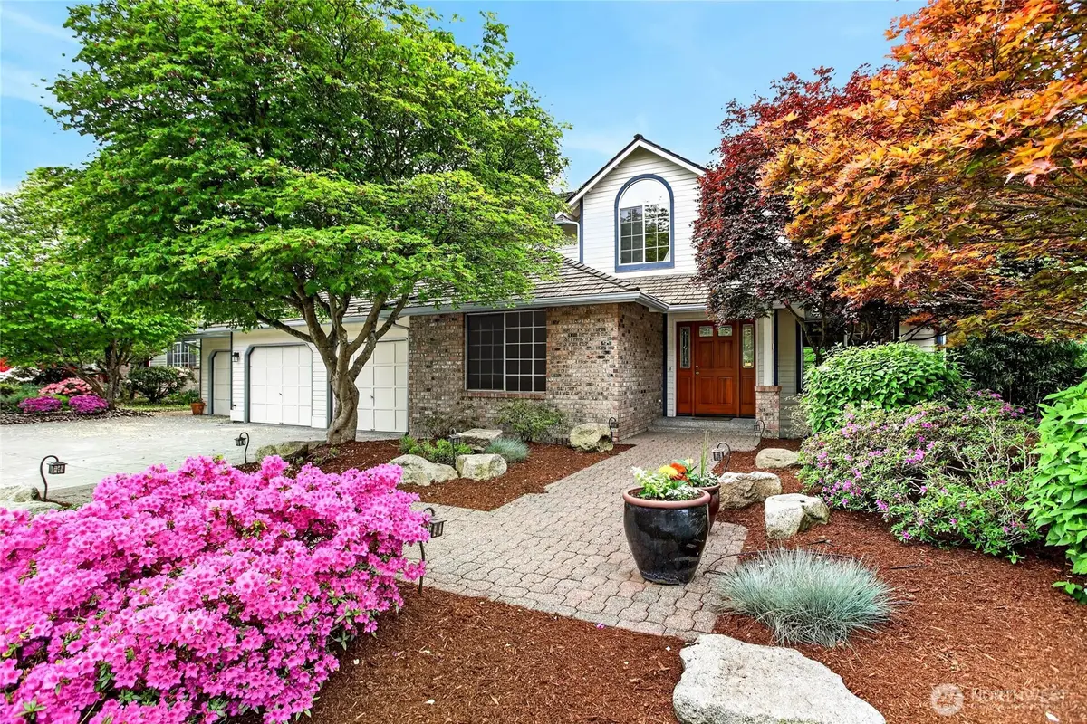 19223 63rd Avenue Ne, Kenmore, WA 98028 - #1