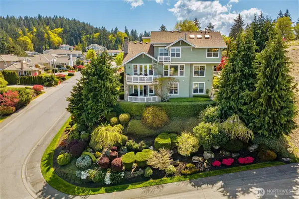 8305 144th Avenue Se, Newcastle, WA 98059