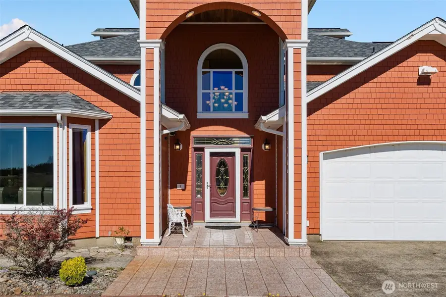 238 25th Street Nw, Long Beach, WA 98631 - #3