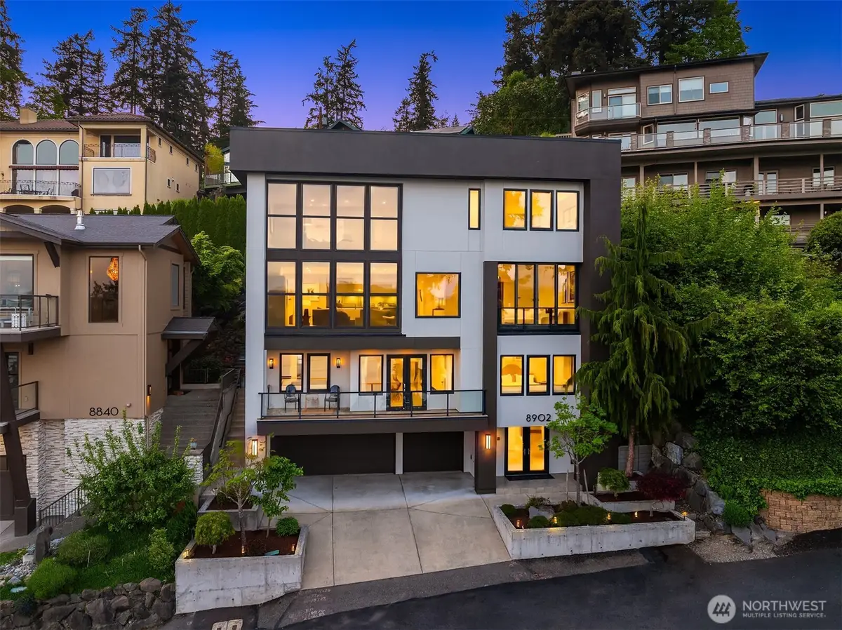 8902 NE 117th Place, Kirkland, WA 98034 - #1