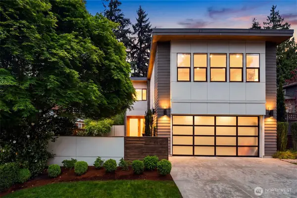 4412 94th Avenue Ne, Yarrow Point, WA 98004
