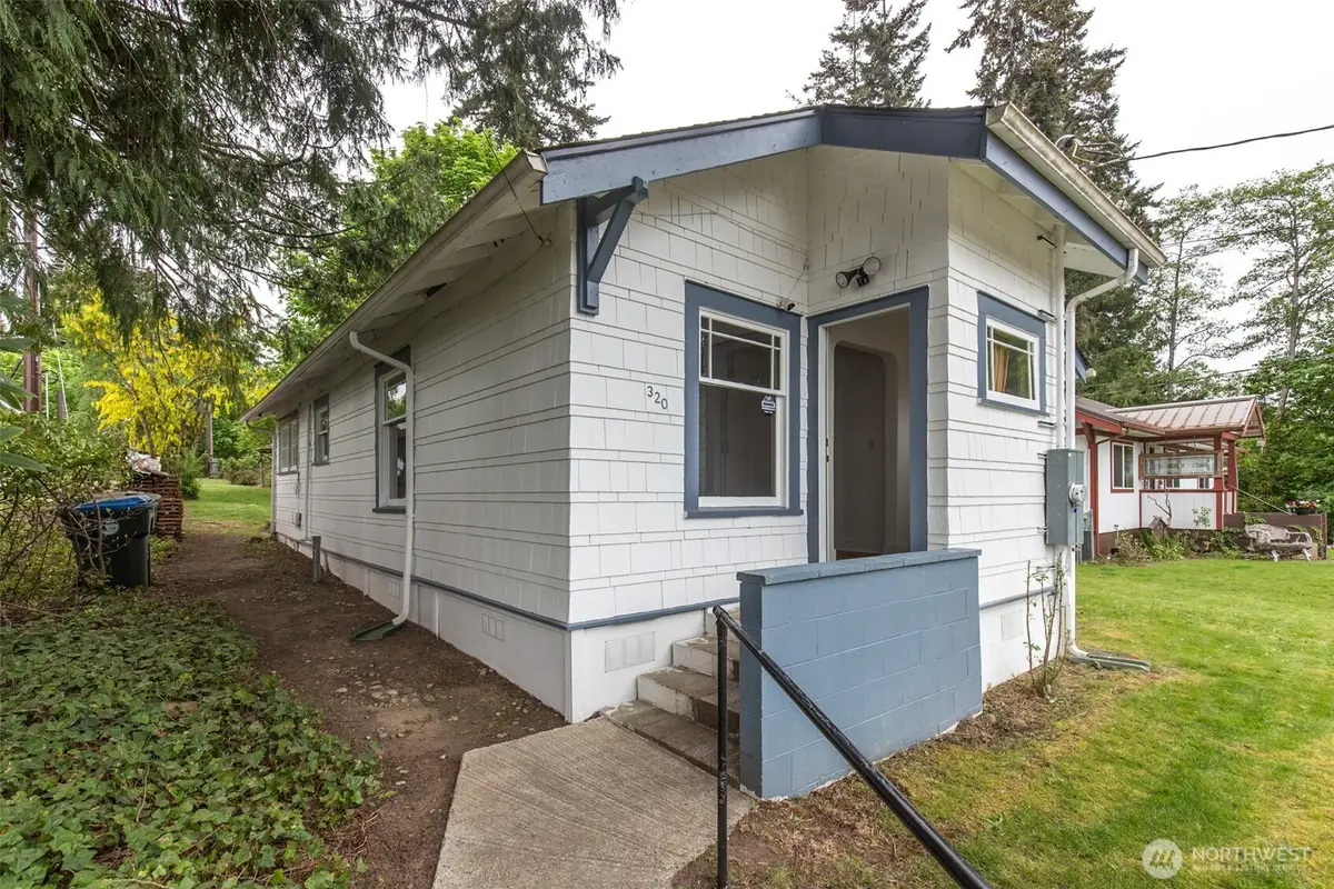 320 W 15th Street, Port Angeles, WA 98362 - #1