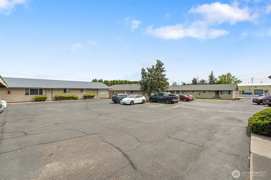 1011 1013, 1015 S 48th Avenue, Yakima, WA 98908 - #3