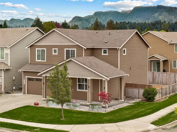201 Grennan Lane N, Enumclaw, WA 98022