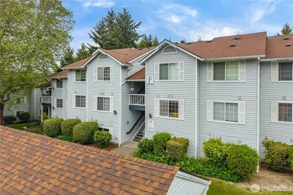 7453 Newcastle Golf Club Road #F103, Newcastle, WA 98059