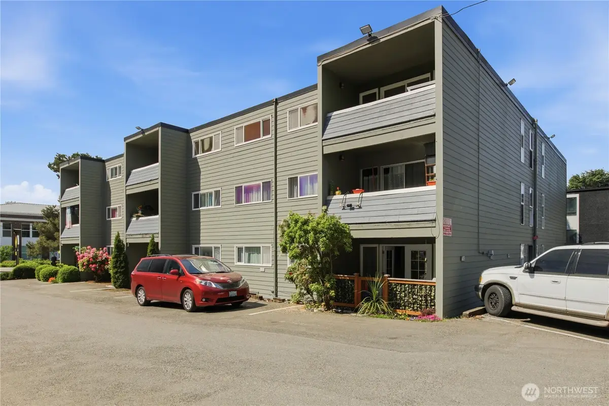 236 S 152nd Street #303, Burien, WA 98148 - #1
