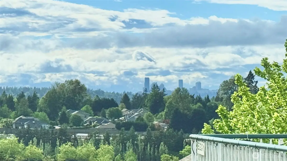 3980 129th Place Se #B203, Bellevue, WA 98006 - #1