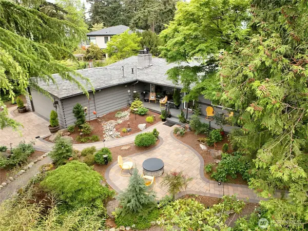 2430 155th Place Se, Bellevue, WA 98007