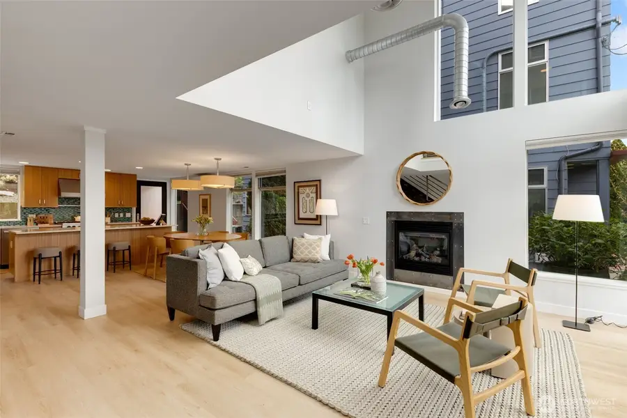 4529 34th Avenue S, Seattle, WA 98118 - #3