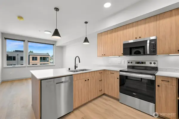 820 N State Street #507, Bellingham, WA 98225