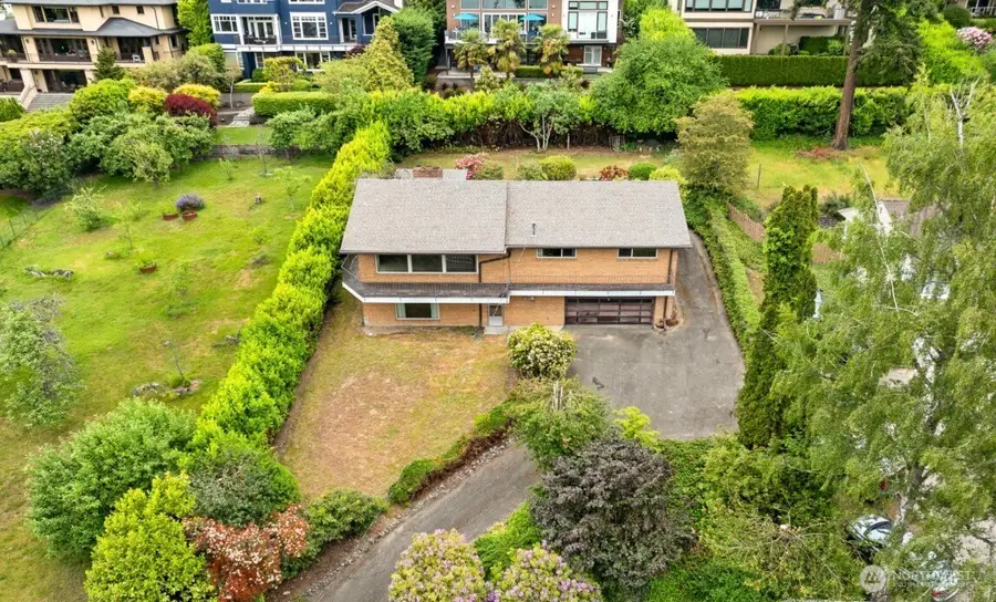 9510 Lake Washington Boulevard Ne, Bellevue, WA 98004 - #2