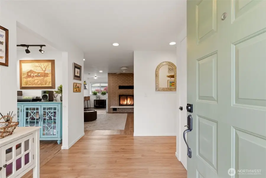 9910 Zircon Drive Sw, Lakewood, WA 98498 - #3
