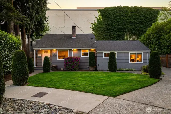 3700 NE 74th Place, Seattle, WA 98115