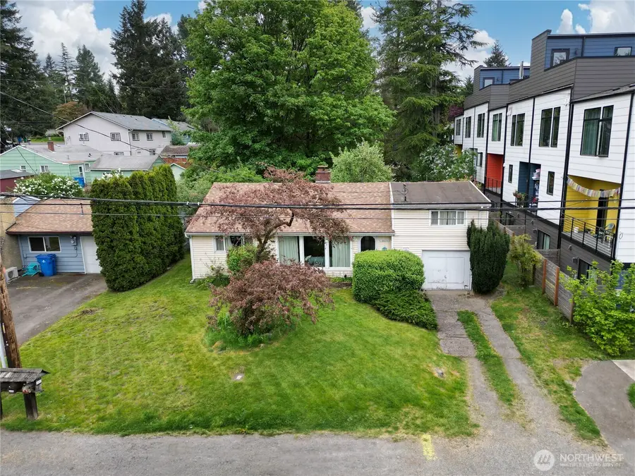 18034 10th Avenue Ne, Shoreline, WA 98155 - #2