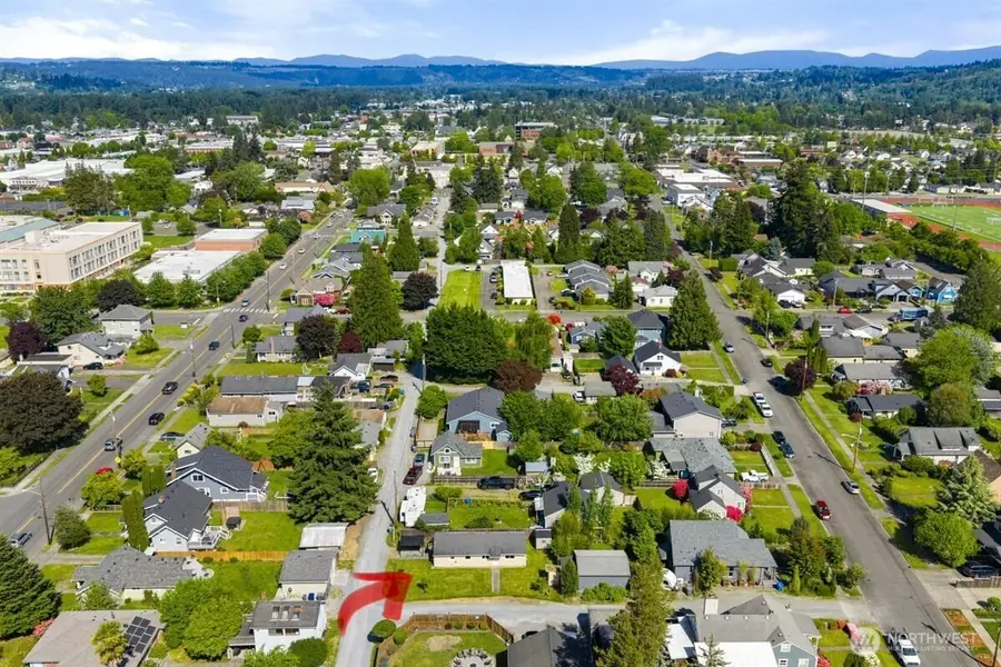 805 1/2 4th Avenue Sw, Puyallup, WA 98371 - #2