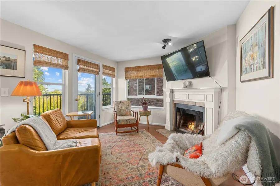7814 Greenwood Avenue N #205, Seattle, WA 98103 - #2