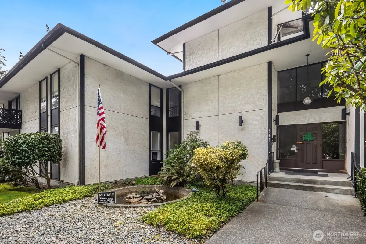 19409 56th Avenue W #202, Lynnwood, WA 98036 - #1