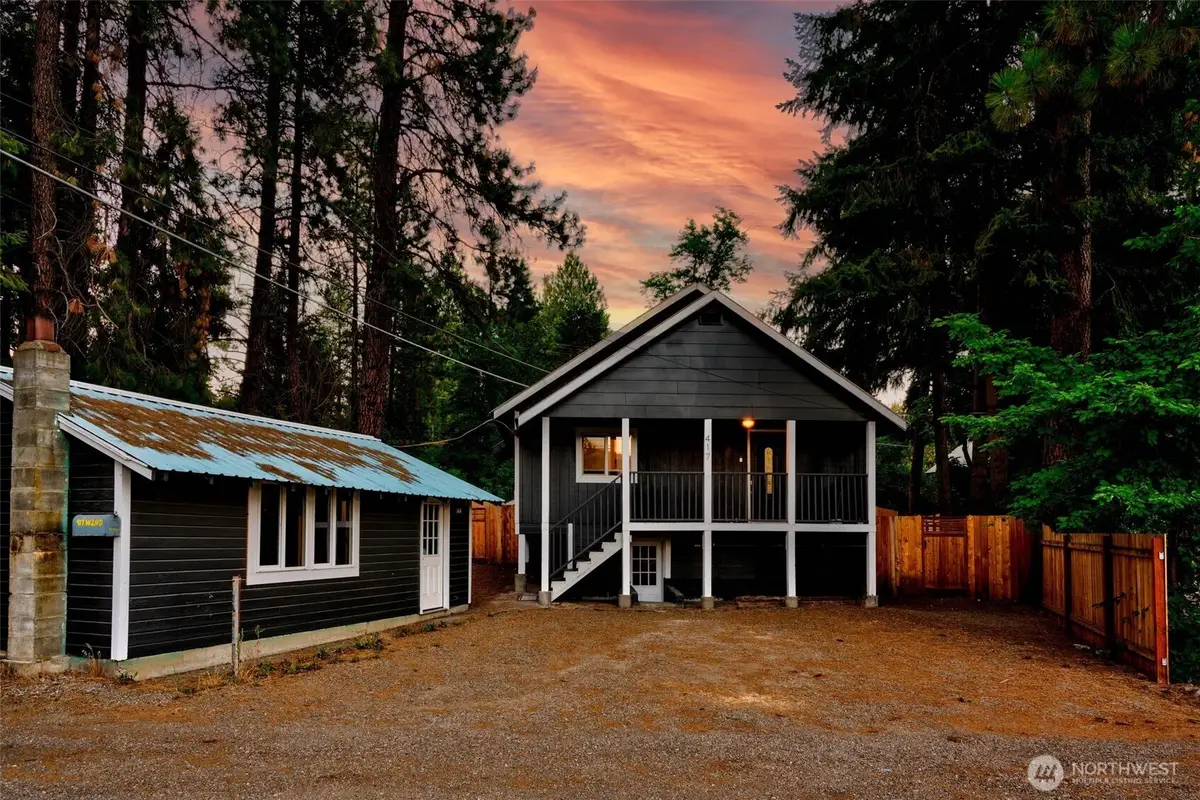 417 W 2nd Street, Cle Elum, WA 98922 - #1