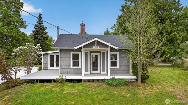 1409 E Dallman Road, Camano Island, WA 98282