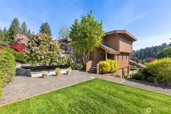 9520 Odin Way, Bothell, WA 98011
