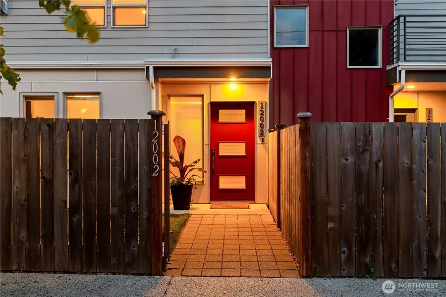 12002 Greenwood Avenue N, Seattle, WA 98133 - #2