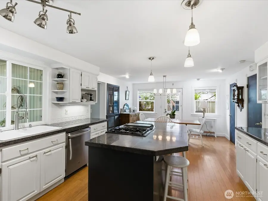 12841 NE 113th Street, Kirkland, WA 98033 - #2