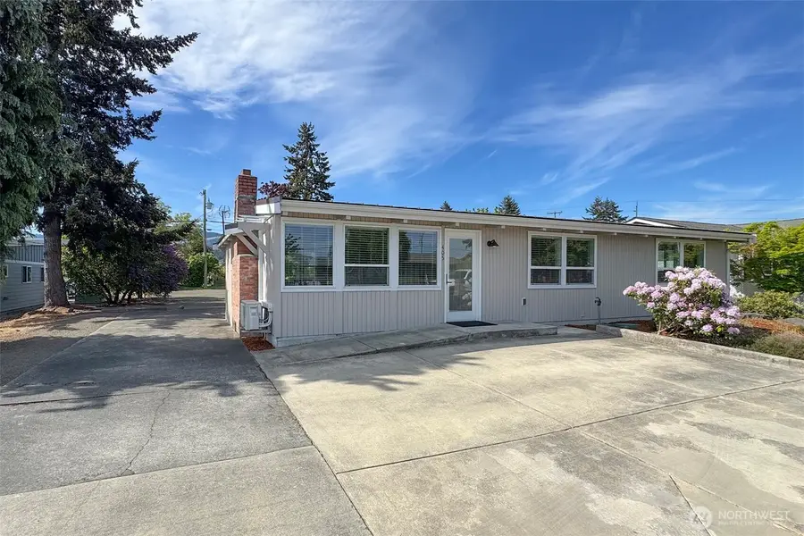 405 W Bell Street, Sequim, WA 98382 - #2