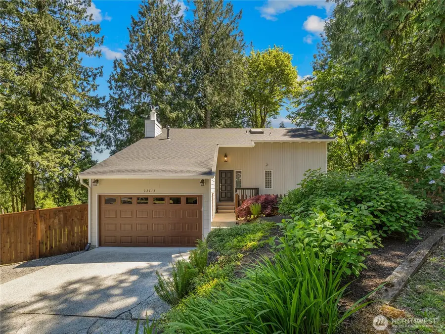 22713 NE 12th Place, Sammamish, WA 98074 - #3