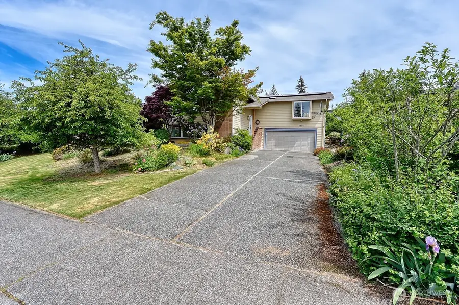 1008 W Toledo Street, Bellingham, WA 98229 - #2