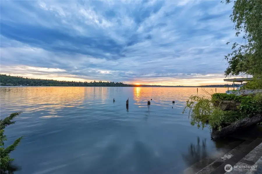 2521 103 Avenue Se, Bellevue, WA 98004 - #3