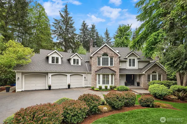 14214 216th Avenue Ne, Woodinville, WA 98077