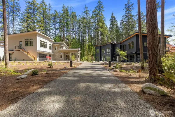 13982 Manzanita Road Ne, Bainbridge Island, WA 98376