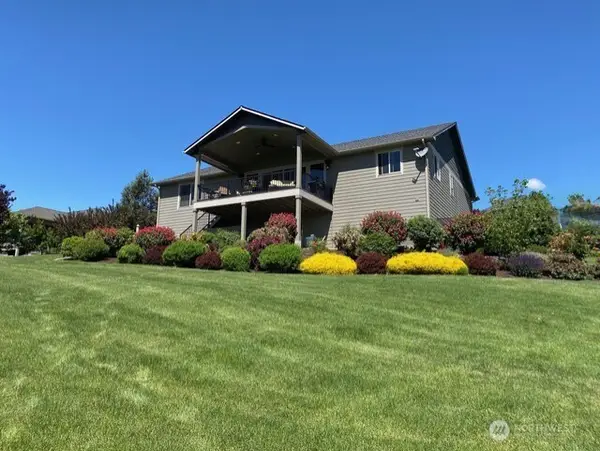 4062 Knowles Road, Wenatchee, WA 98801