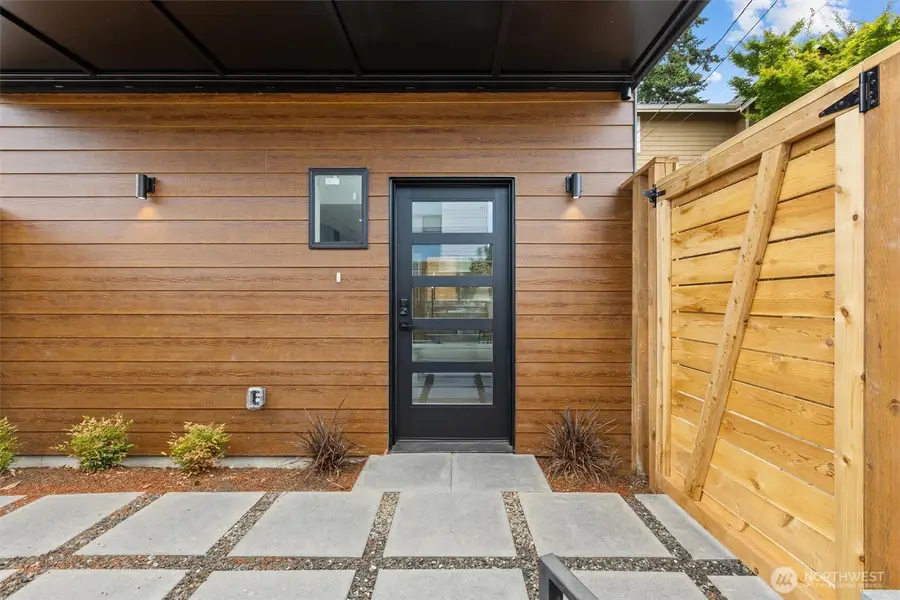 5446 40th Avenue Sw, Seattle, WA 98136 - #3