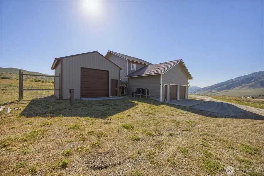552 Bill Shaw Road, Pateros, WA 98846 - #3