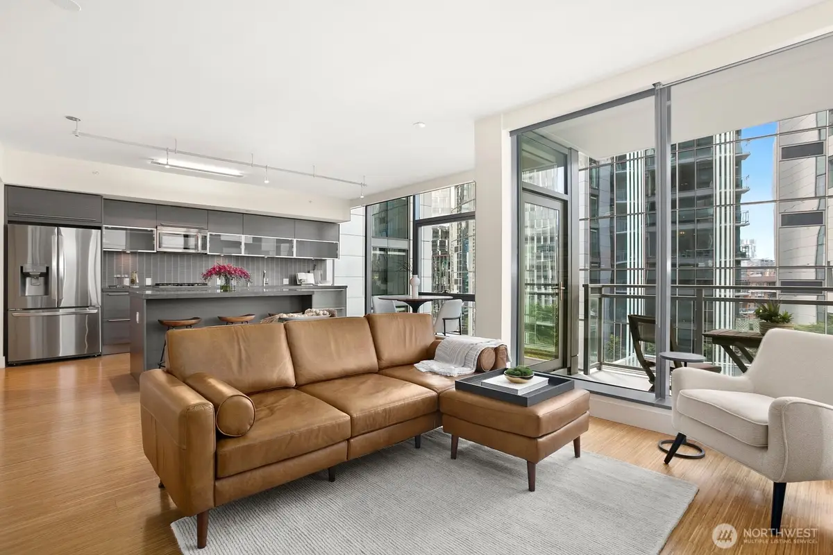820 Blanchard Street #910, Seattle, WA 98121 - #1
