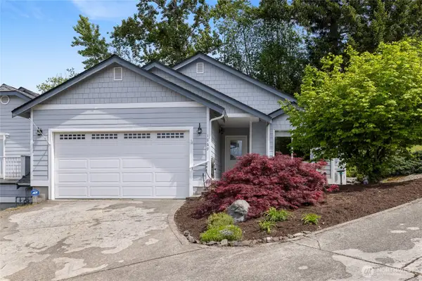 1069 5th, Steilacoom, WA 98388