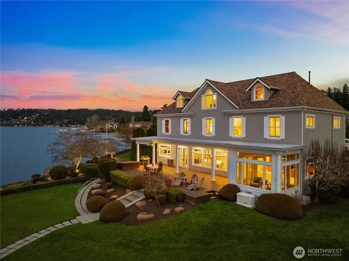 649 E Lake Sammamish Parkway Se, Sammamish, WA 98074 - #1